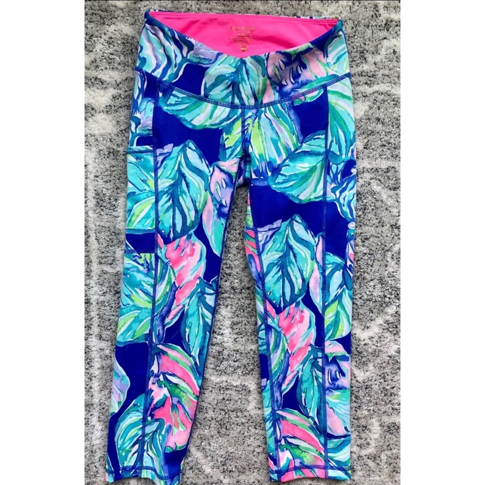 Lilly Pulitzer Weekender Crops
